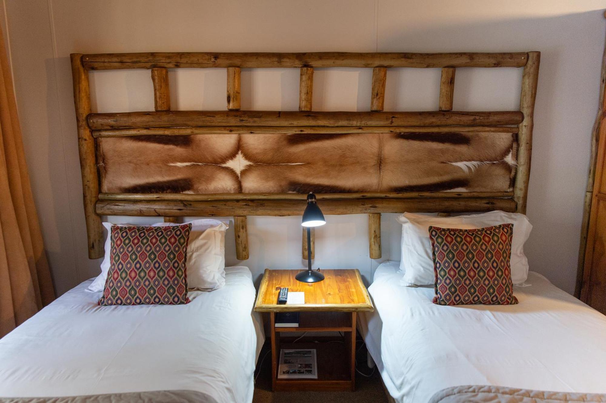 Riverside Lodge & Conference Center อลิวาลนอร์ท ภายนอก รูปภาพ