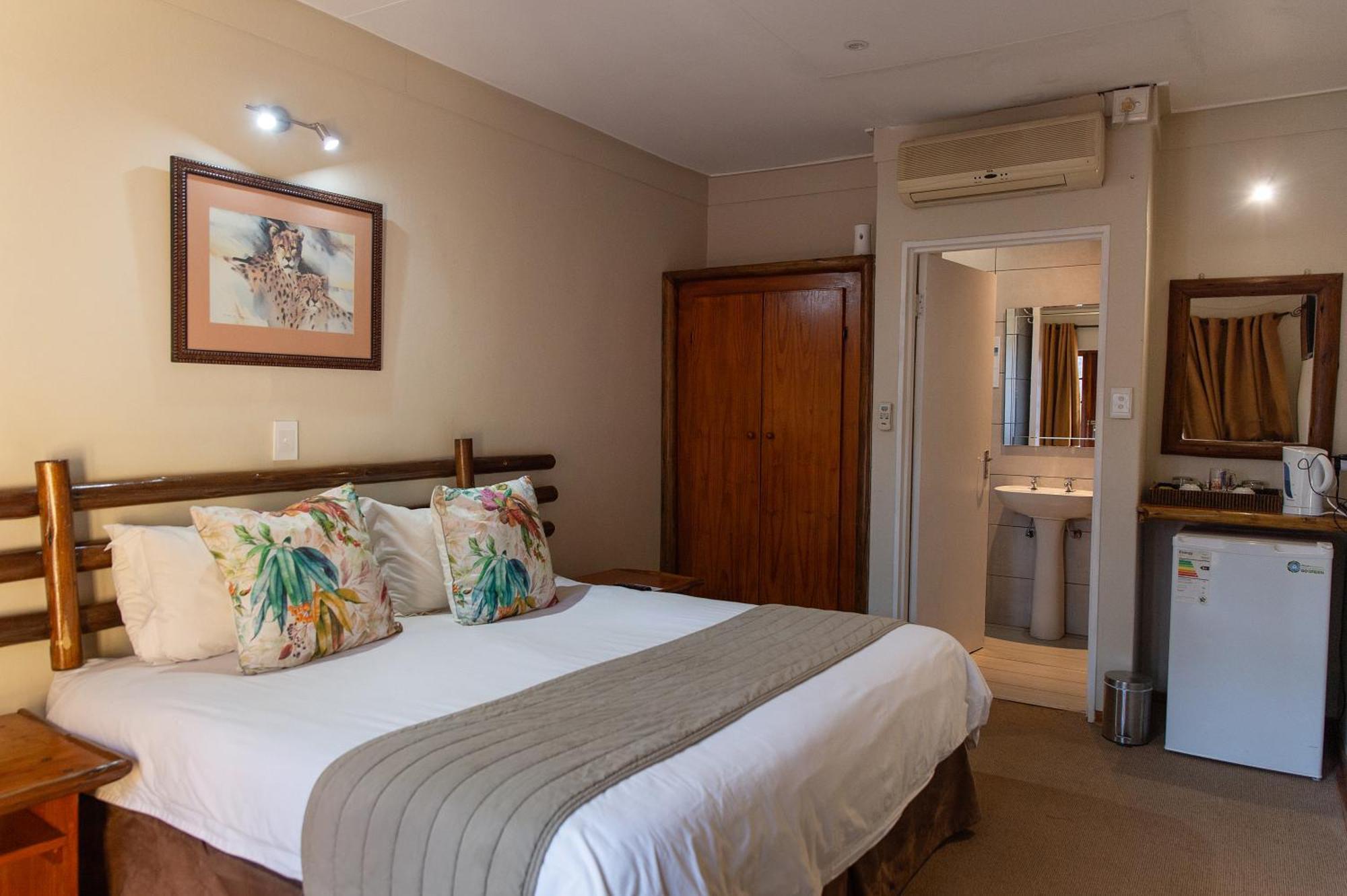 Riverside Lodge & Conference Center อลิวาลนอร์ท ภายนอก รูปภาพ