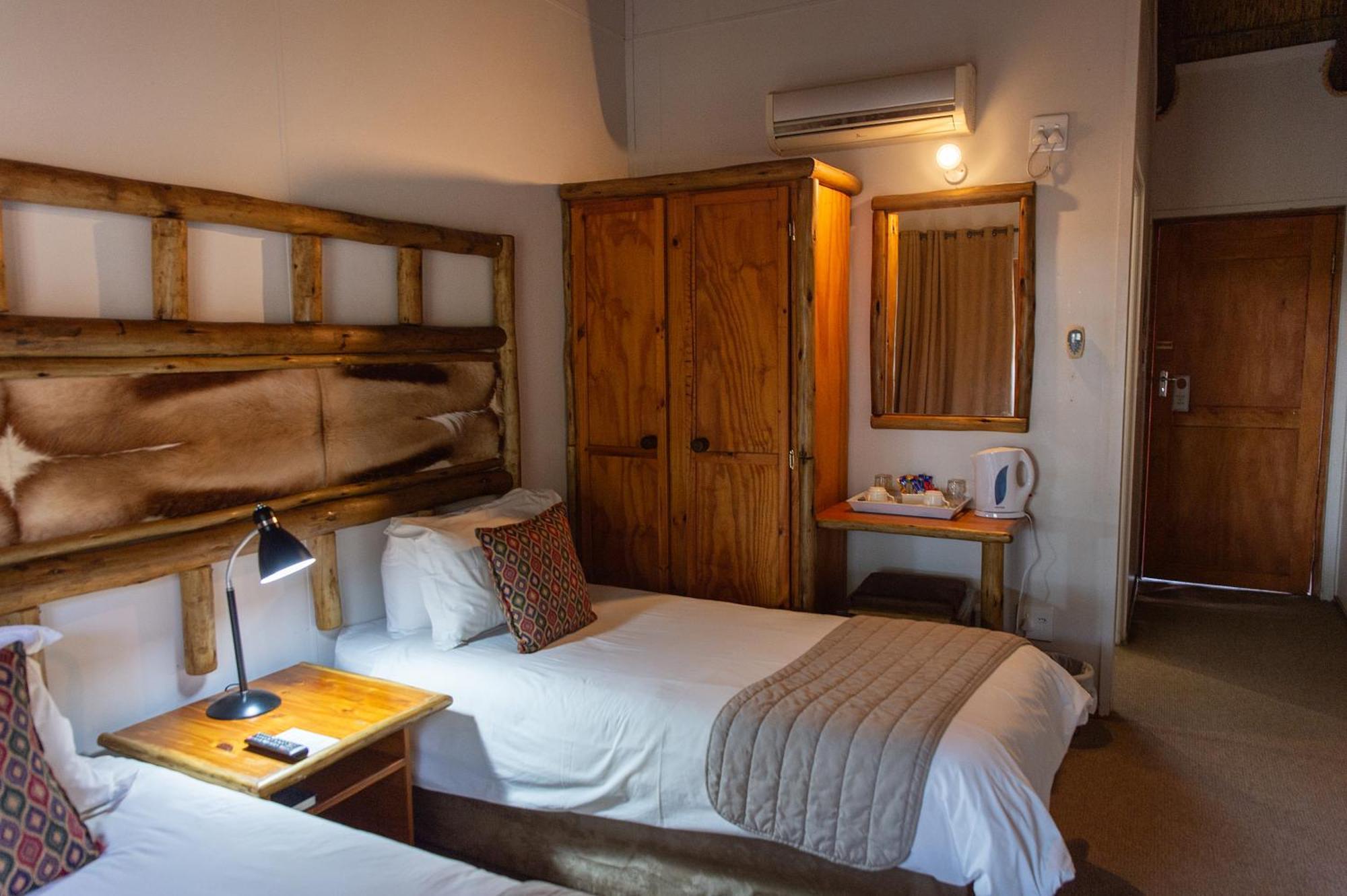 Riverside Lodge & Conference Center อลิวาลนอร์ท ภายนอก รูปภาพ