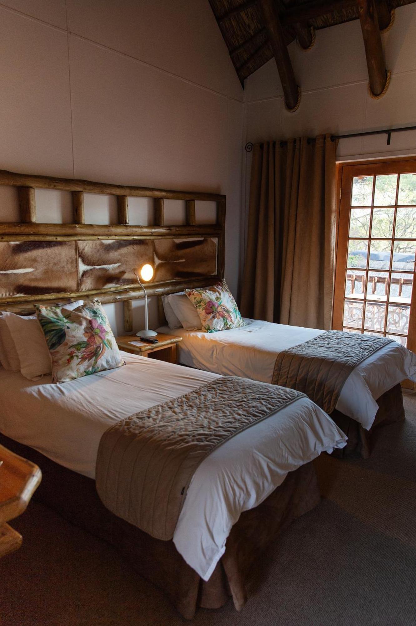 Riverside Lodge & Conference Center อลิวาลนอร์ท ภายนอก รูปภาพ