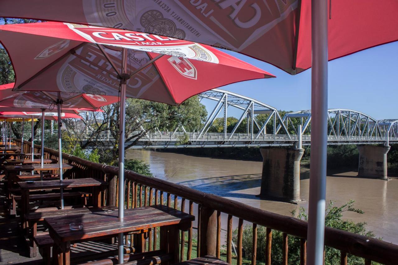 Riverside Lodge & Conference Center อลิวาลนอร์ท ภายนอก รูปภาพ