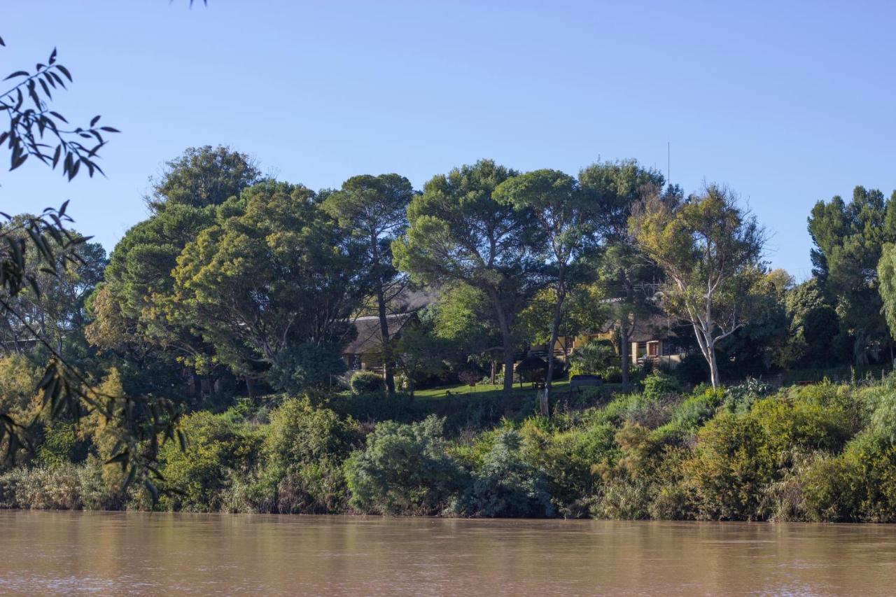 Riverside Lodge & Conference Center อลิวาลนอร์ท ภายนอก รูปภาพ