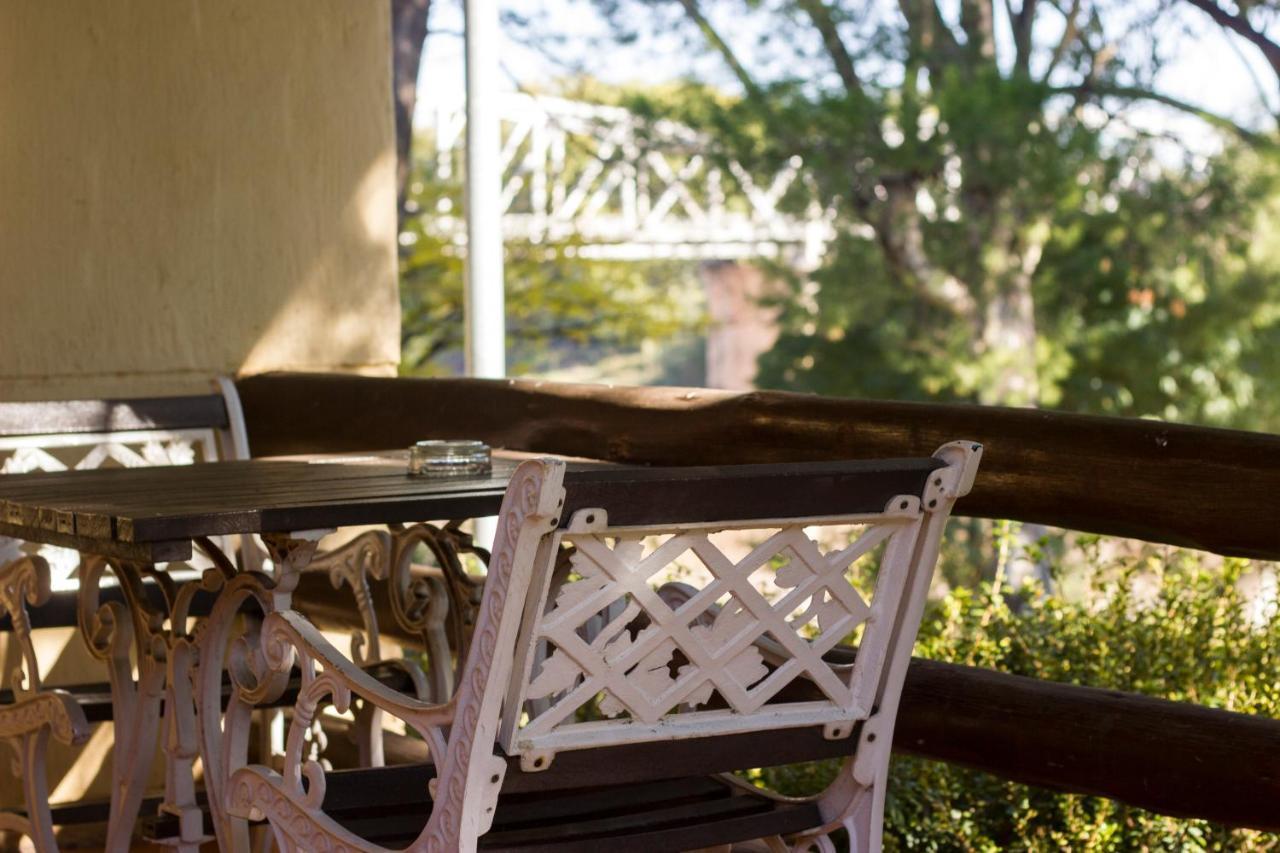 Riverside Lodge & Conference Center อลิวาลนอร์ท ภายนอก รูปภาพ